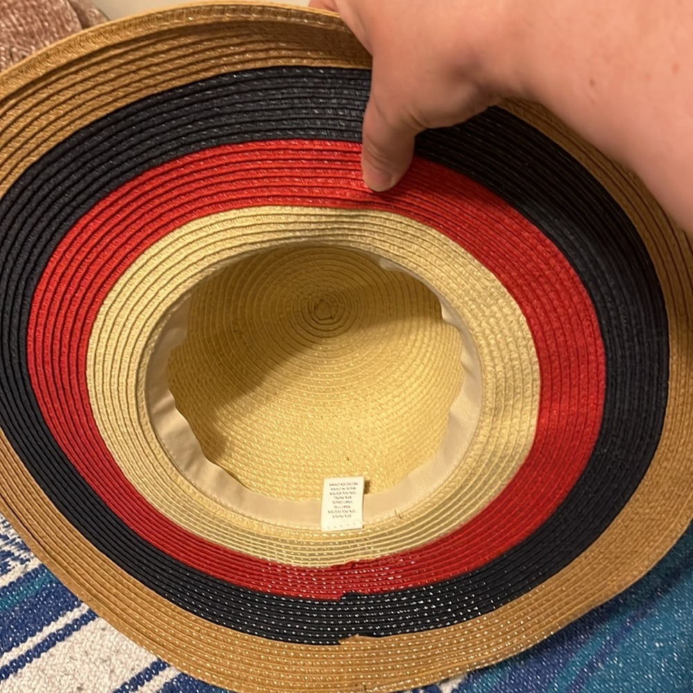 Straw hat - Picture 2 of 4